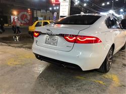 جاكوار XF